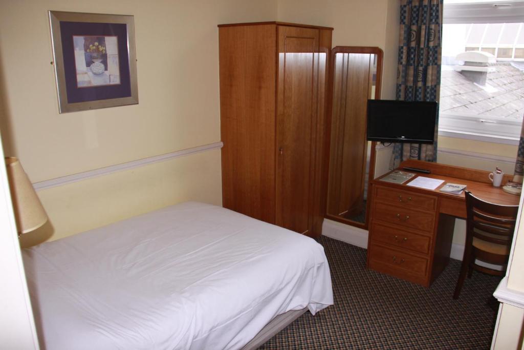 Church Guesthouse Cardiff Habitación foto